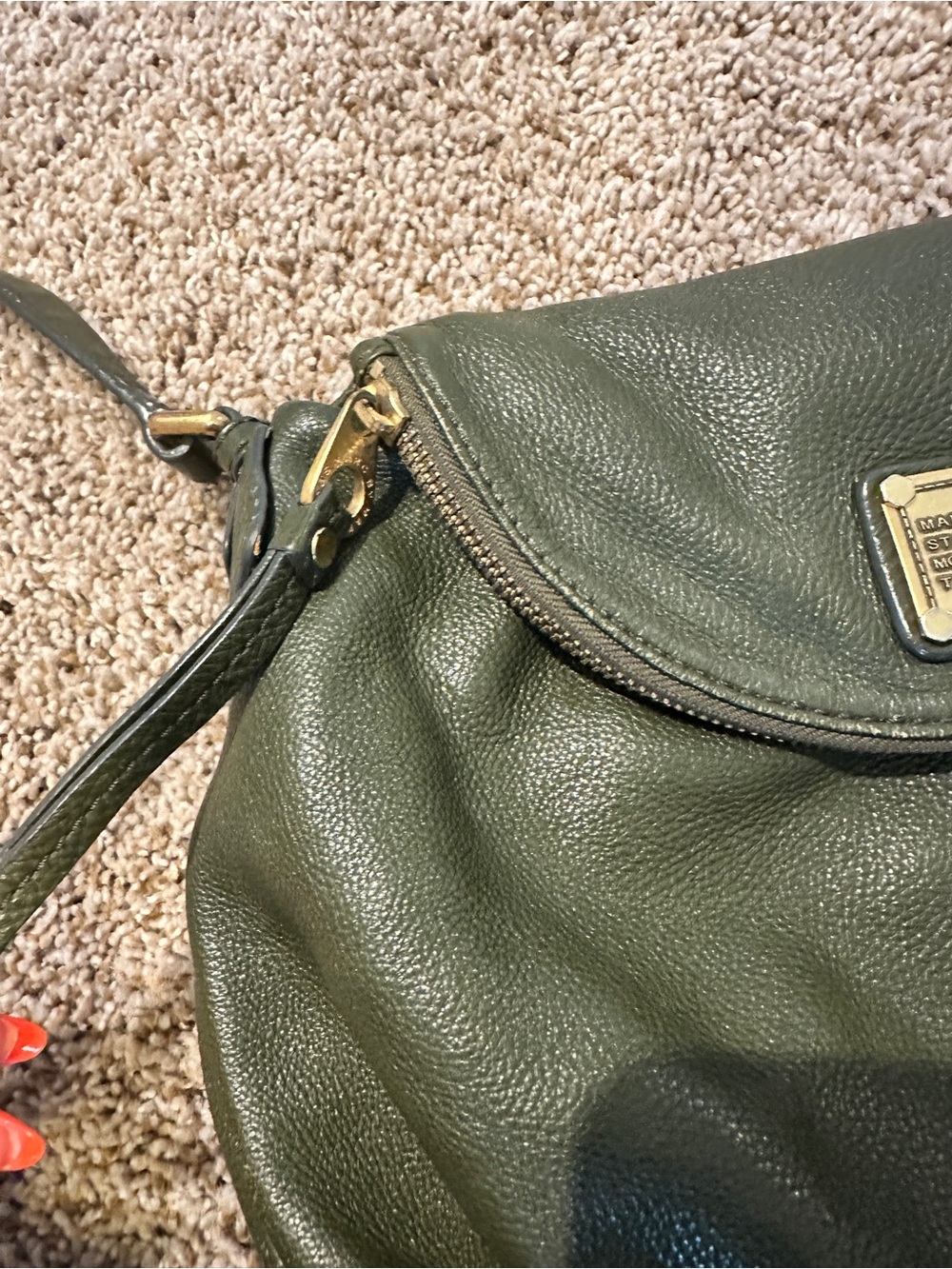 Marc by Marc Jacobs Olive Green Pebbled Leather Crossbody with Gold Hardware - Picture 3 of 4